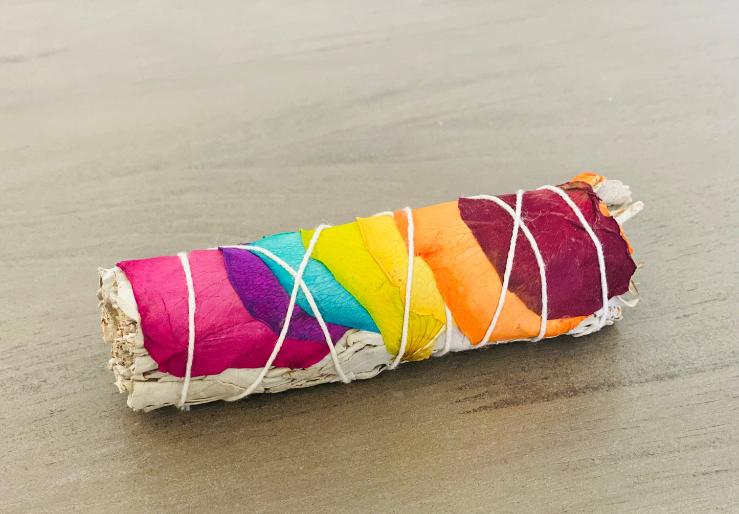 White Sage w/ Rainbow Chakra Roses Smudge Sticks in Bulk